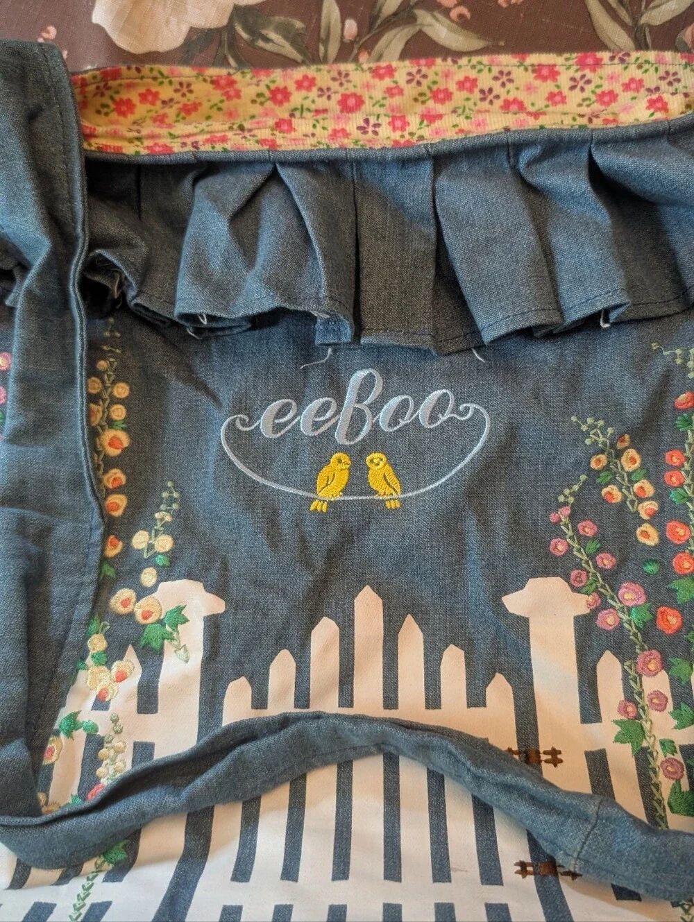 eeBoo Vintage Embroidered Shoulder Bag Purse